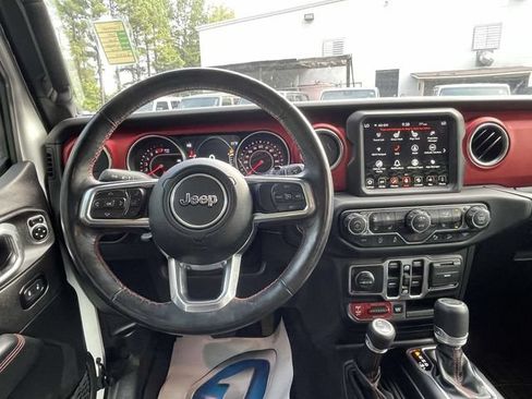 Used 2019 Jeep Wrangler Unlimited Rubicon AWD/4WD image 12