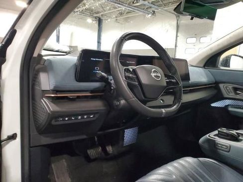 Used 2024 Nissan Ariya AWD image 10