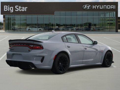 Used 2022 Dodge Charger Scat Pack RWD image 4