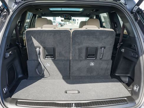 New 2026 Jeep Grand Cherokee L Limited image 11