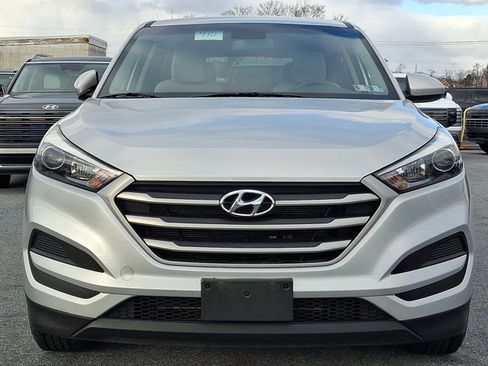 Used 2018 Hyundai Tucson SE image 2