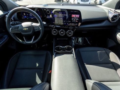 Used 2024 Chevrolet Blazer EV LT image 14