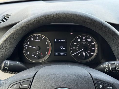 Used 2019 Hyundai Tucson Value AWD/4WD image 30