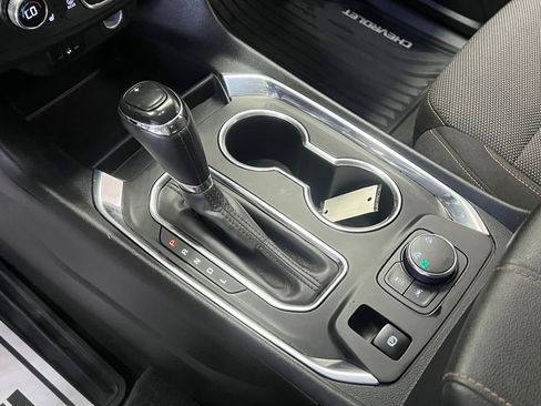 Used 2020 Chevrolet Traverse LT w/ Driver Confidence II Package image 24