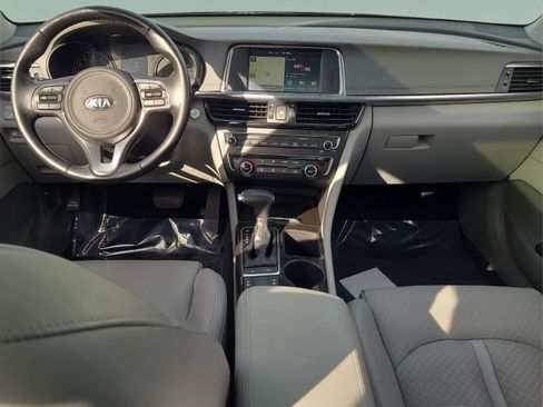 Used 2016 Kia Optima EX w/ Premium Package image 10