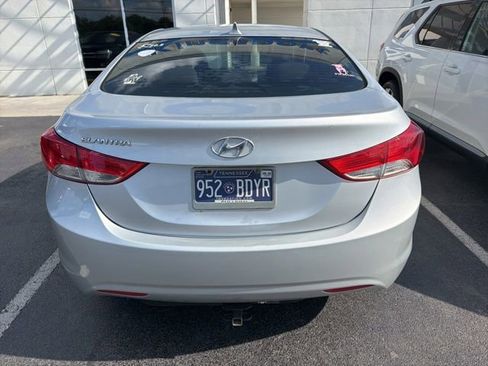 Used 2013 Hyundai Elantra GLS w/ Preferred Pkg FWD image 5
