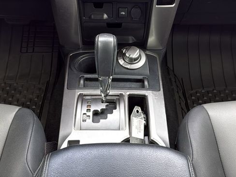 Used 2022 Toyota 4Runner SR5 Premium AWD/4WD image 25