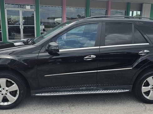 Used 2011 Mercedes-Benz ML 350 4MATIC image 2