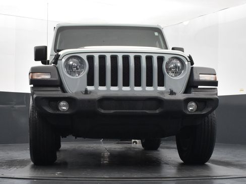 Used 2023 Jeep Wrangler Sport S image 37