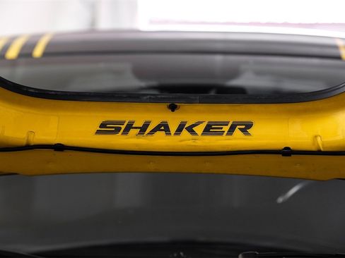 Used 2017 Dodge Challenger R/T image 41