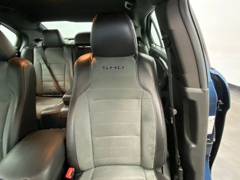 Used 2018 Ford Taurus SHO AWD/4WD image 21