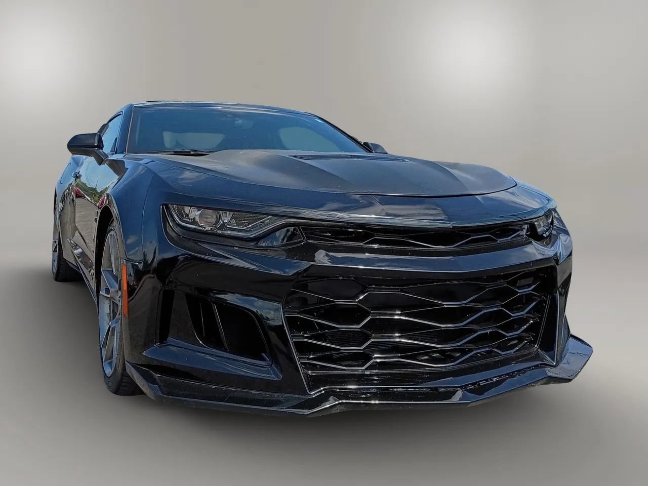 Used 2021 Chevrolet Camaro SS RWD image 4
