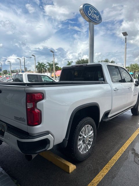 Used 2022 Chevrolet Silverado 3500 High Country AWD/4WD image 12