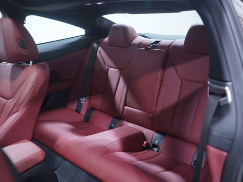 Used 2026 BMW 430i Coupe w/ M Sport Package image 9