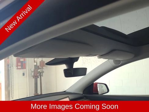 Used 2022 Tesla Model Y Performance AWD/4WD image 13