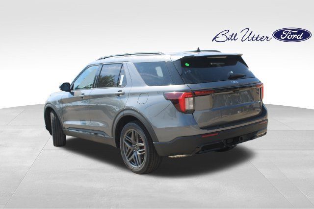 New 2027 Ford Explorer ST-Line w/ Premium Package RWD image 4