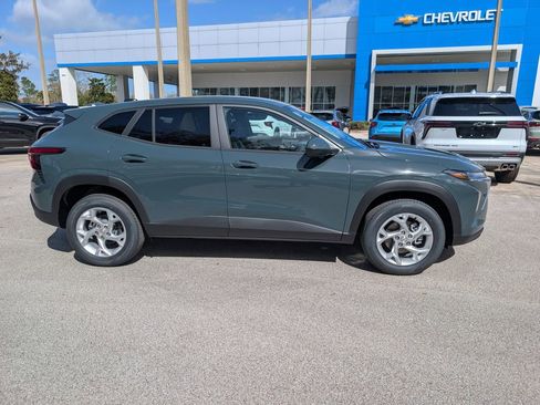 New 2026 Chevrolet Trax LS image 9