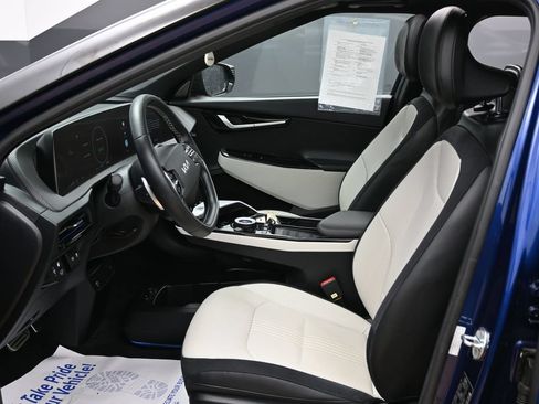 Used 2022 Kia EV6 GT-Line w/ GT-Line White Seat Package AWD/4WD image 23