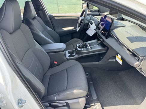 New 2026 Toyota C-HR AWD/4WD image 8