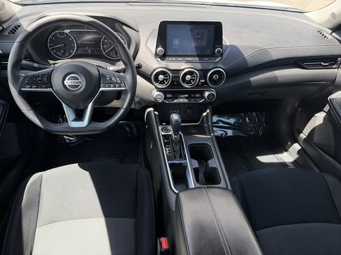 Used 2020 Nissan Sentra SV FWD image 18