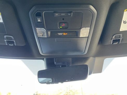 Used 2025 Toyota Tundra Limited image 22