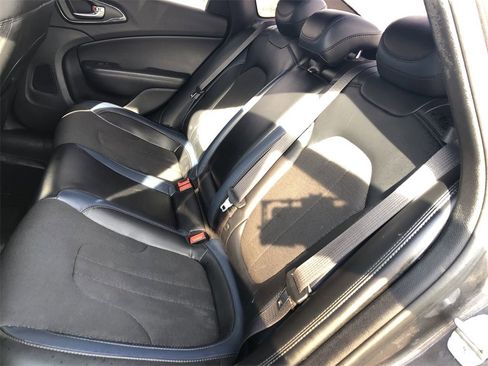 Used 2015 Chrysler 200 S w/ Sun/Sound Group image 22