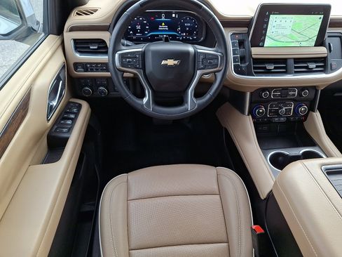 Certified 2023 Chevrolet Suburban Premier w/ Advanced Technology Package image 13