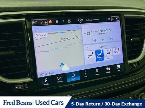 Certified 2022 Chrysler Pacifica Limited w/ Uconnect Theater Family Group image 17