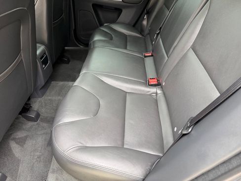 Used 2016 Volvo XC60 T5 Premier image 18