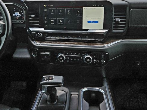 Used 2024 GMC Sierra 1500 Elevation w/ Elevation Premium Package image 12