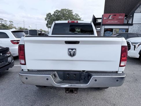 Used 2015 RAM 2500 Tradesman w/ Chrome Appearance Group AWD/4WD image 4