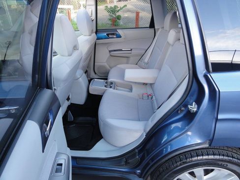 Used 2013 Subaru Forester 2.5X Premium w/ All-Weather Plus Pkg AWD/4WD image 15