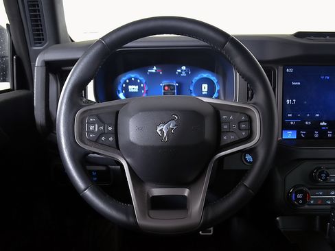 Used 2025 Ford Bronco Badlands AWD/4WD image 24