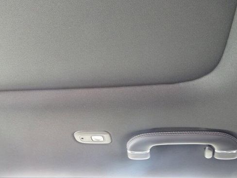 New 2023 Jeep Grand Wagoneer 4WD w/ Convenience Group III image 28