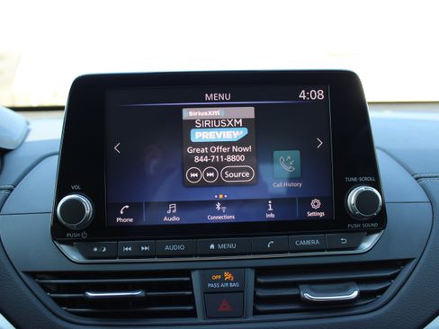 Certified 2022 Nissan Altima 2.5 SV w/ SV Premium Package image 17