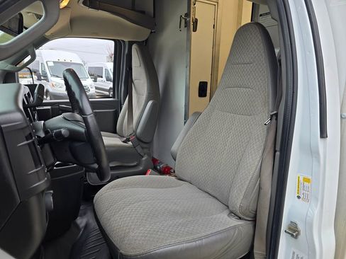 Used 2022 Chevrolet Express 3500 w/ Power Convenience Package image 26