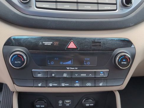 Used 2018 Hyundai Tucson Sport w/ Cargo Package FWD image 19