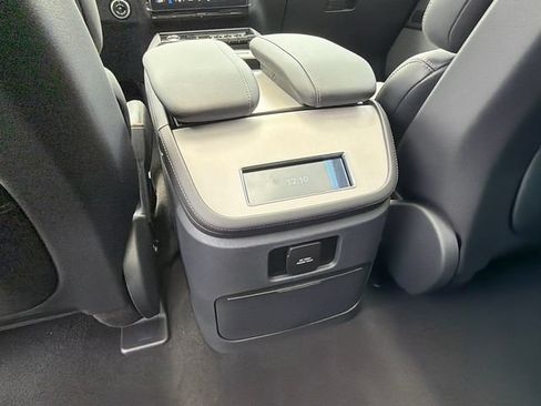 New 2027 Lincoln Navigator L Reserve w/ Jet Appearance Package RWD image 25