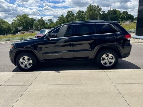 Used 2017 Jeep Grand Cherokee Laredo w/ Quick Order Package 23E AWD/4WD image 6