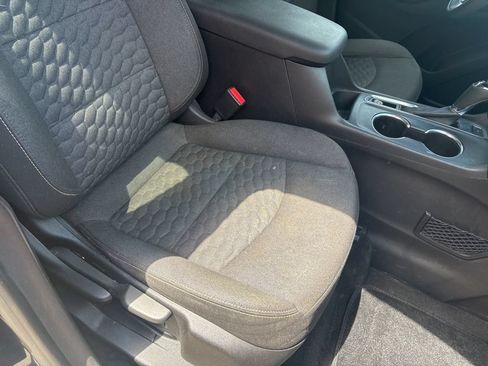 Used 2019 Chevrolet Equinox LT AWD/4WD image 27