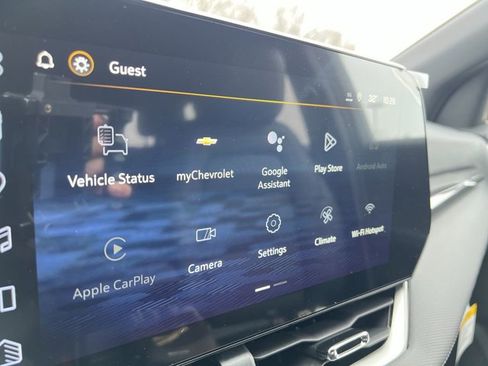 New 2026 Chevrolet Equinox LT w/ Convenience Package II image 14