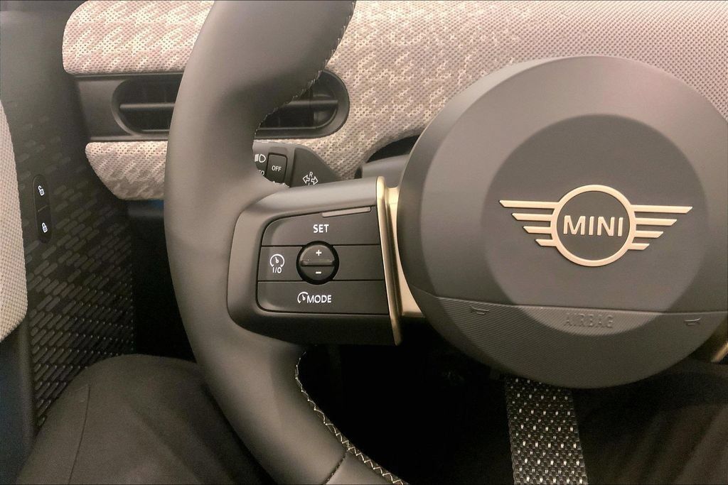 Used 2026 MINI Cooper S FWD image 18
