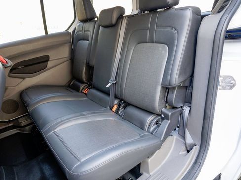 Used 2022 Ford Transit Connect XL image 11