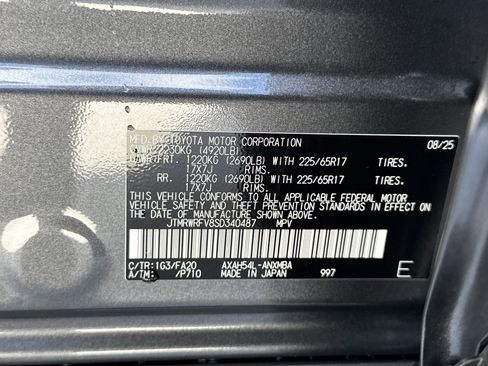 Certified 2025 Toyota RAV4 XLE image 34