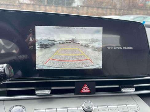 New 2026 Hyundai Elantra Limited FWD image 19