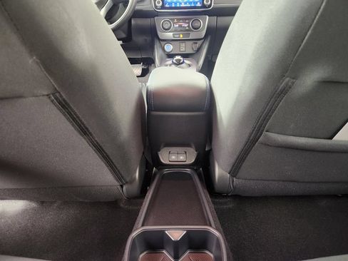 Used 2025 Nissan Leaf S FWD image 18