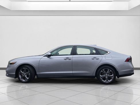 Certified 2023 Honda Accord EX image 8