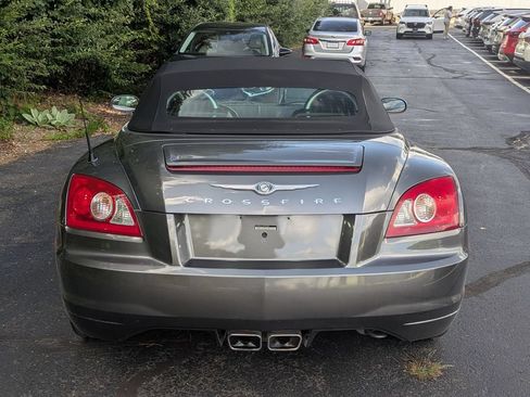 Used 2005 Chrysler Crossfire Limited RWD image 3