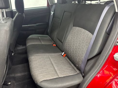 Used 2024 Mitsubishi Outlander Sport ES AWD/4WD image 19
