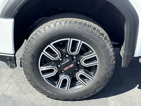 Used 2022 GMC Sierra 3500 AT4 w/ AT4 Preferred Package AWD/4WD image 34